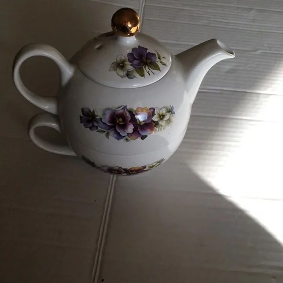 Arthur Wood & Son , Staffordshire, England Teapot&Cup. New - Picture 2 of 8